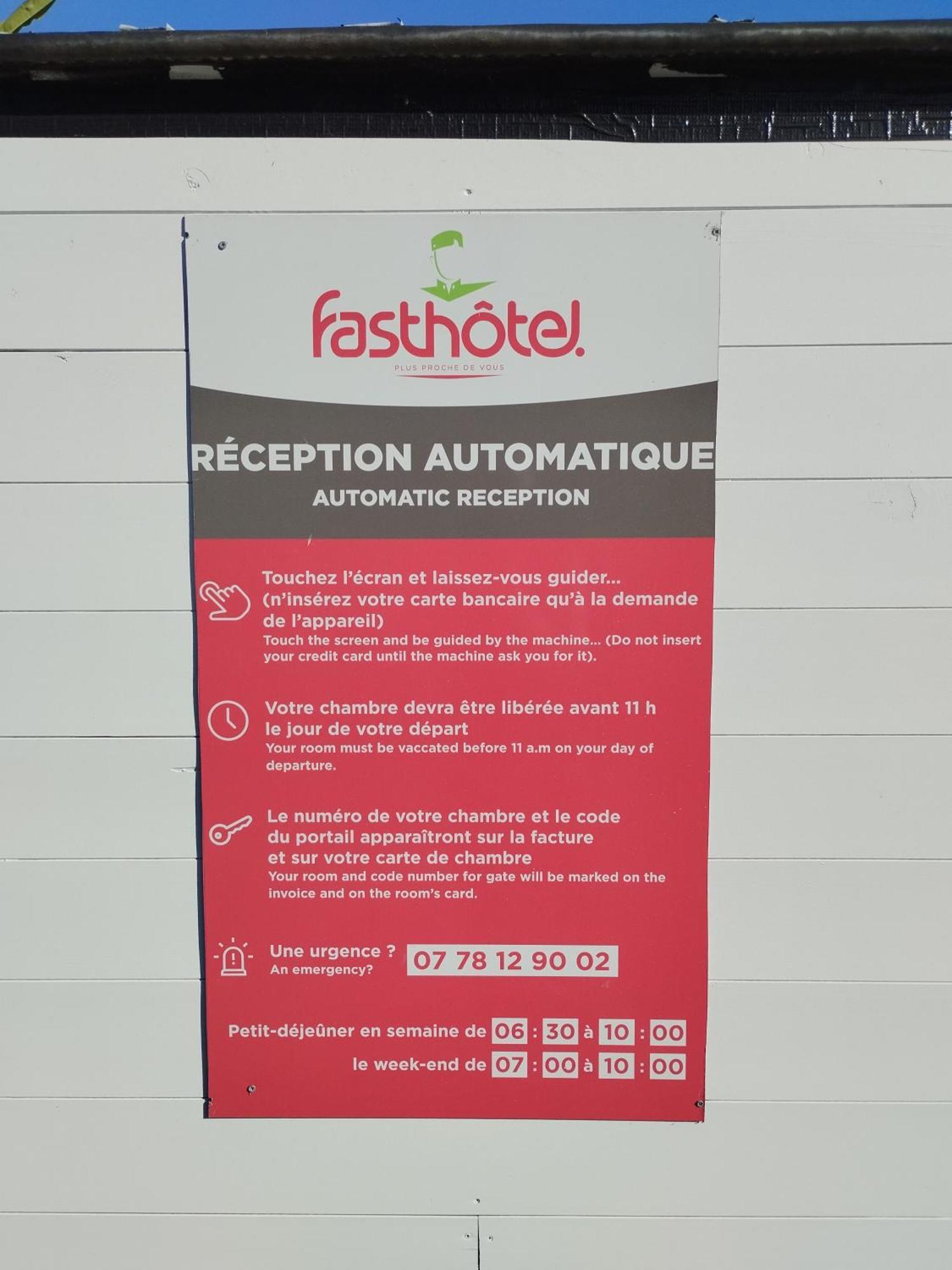 Fasthotel Clermont-Ferrand Gerzat Bagian luar foto