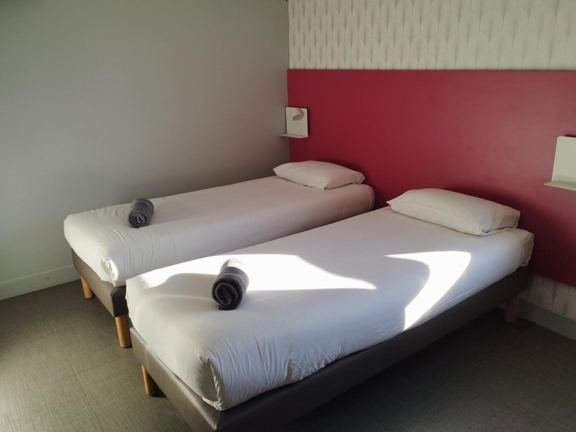 Fasthotel Clermont-Ferrand Gerzat Bagian luar foto
