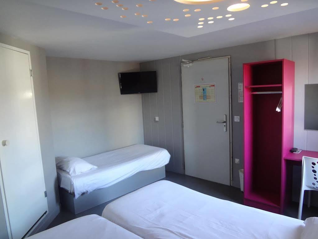 Fasthotel Clermont-Ferrand Gerzat Bagian luar foto