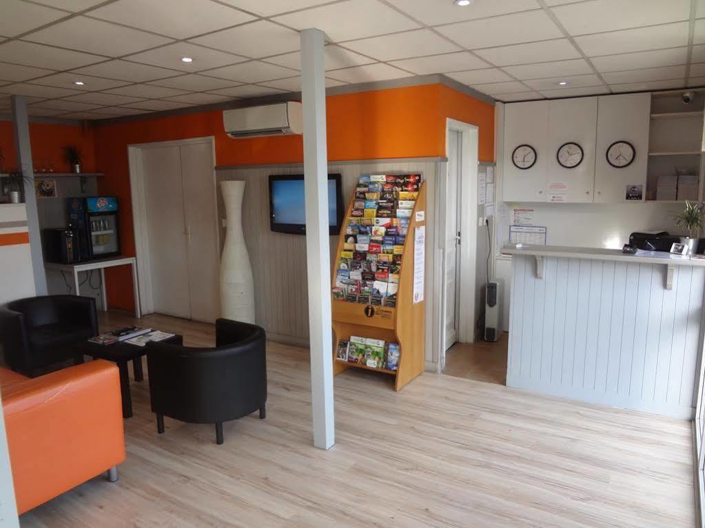 Fasthotel Clermont-Ferrand Gerzat Bagian luar foto
